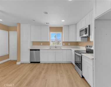 2867 Stardust Avenue - Photo Thumbnail 7