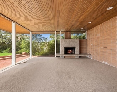 590 N Tigertail Road - Photo Thumbnail 2