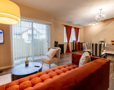4600 Don Lorenzo Drive - Photo Thumbnail 2