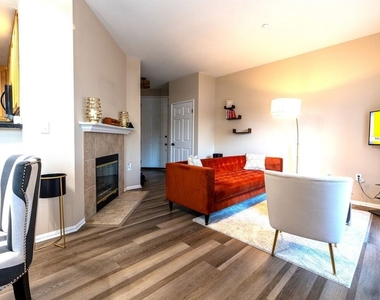 4600 Don Lorenzo Drive - Photo Thumbnail 4