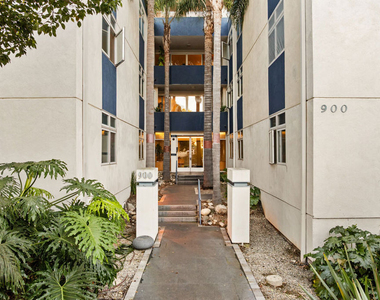 900 Euclid Street - Photo Thumbnail 15