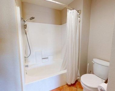 505 S Farrell Drive - Photo Thumbnail 17