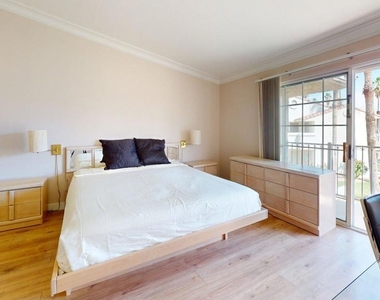 505 S Farrell Drive - Photo Thumbnail 15