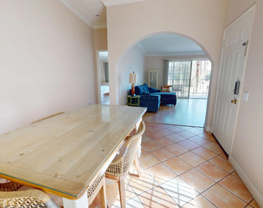 505 S Farrell Drive - Photo Thumbnail 5