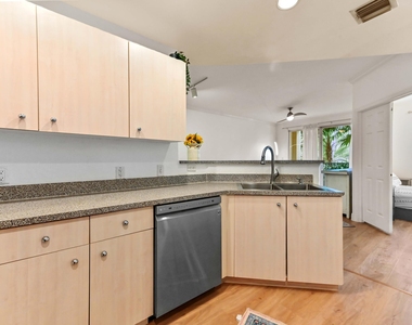 1803 N Flagler Drive - Photo Thumbnail 12