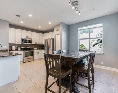 75 Atlantic Grove Way - Photo Thumbnail 8