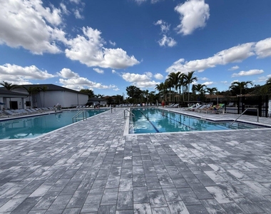 5759 Phoenix Palm Court - Photo Thumbnail 33