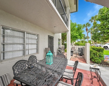 5759 Phoenix Palm Court - Photo Thumbnail 3