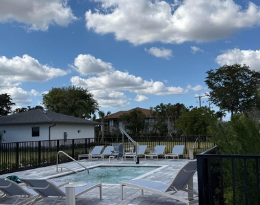 5759 Phoenix Palm Court - Photo Thumbnail 31