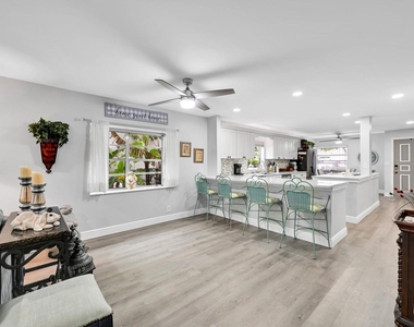 5759 Phoenix Palm Court - Photo Thumbnail 17