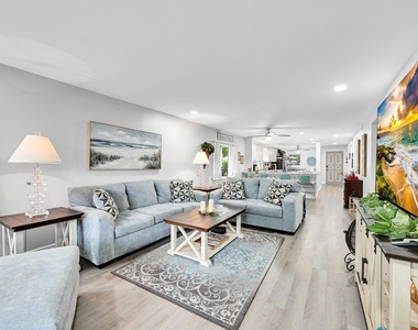 5759 Phoenix Palm Court - Photo Thumbnail 15