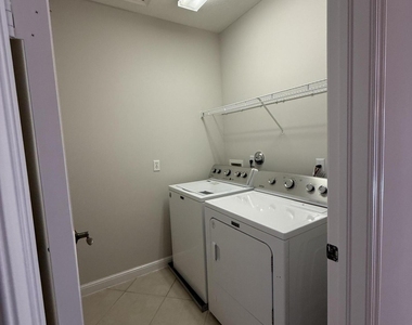 233 Evergrene Parkway - Photo Thumbnail 8