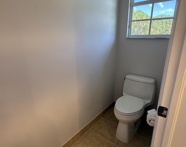 233 Evergrene Parkway - Photo Thumbnail 14