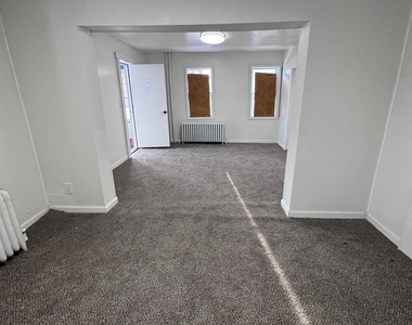 20 Sycamore Street - Photo Thumbnail 7