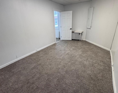 20 Sycamore Street - Photo Thumbnail 15