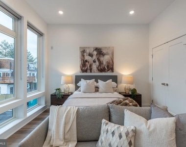 5545 Pulaski Avenue - Photo Thumbnail 6