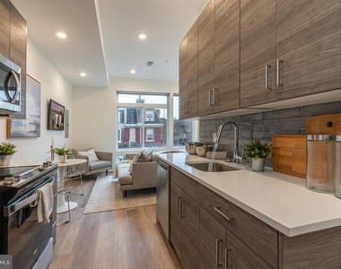 5545 Pulaski Avenue - Photo Thumbnail 5