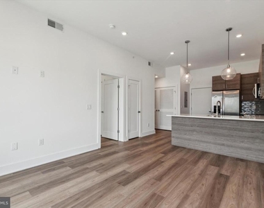 5545 Pulaski Avenue - Photo Thumbnail 7