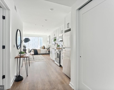 5904 Germantown Avenue - Photo Thumbnail 2