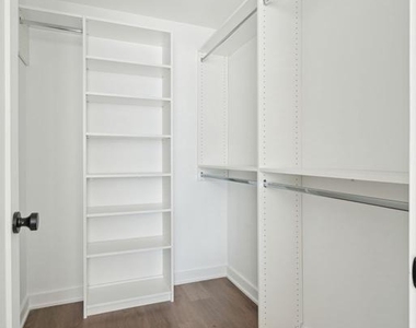5904 Germantown Avenue - Photo Thumbnail 7