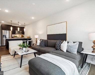 1102 Germantown Avenue - Photo Thumbnail 8