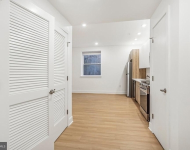 3952 Lancaster Avenue - Photo Thumbnail 9