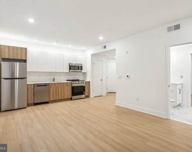 3952 Lancaster Avenue - Photo Thumbnail 7