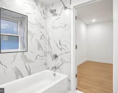 3952 Lancaster Avenue - Photo Thumbnail 3