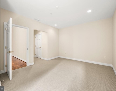 1600-18 Arch Street - Photo Thumbnail 15