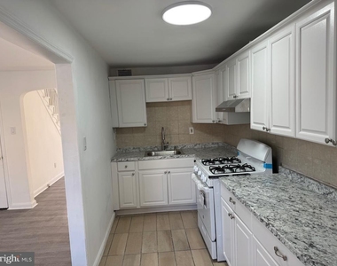 1203 Edgehill Road - Photo Thumbnail 3