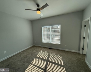 620 Leigh Way - Photo Thumbnail 5