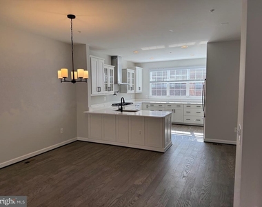 620 Leigh Way - Photo Thumbnail 19