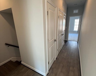 620 Leigh Way - Photo Thumbnail 15