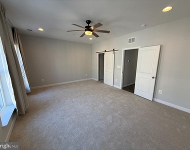 620 Leigh Way - Photo Thumbnail 12