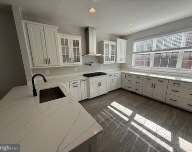 620 Leigh Way - Photo Thumbnail 23