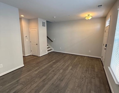 620 Leigh Way - Photo Thumbnail 33