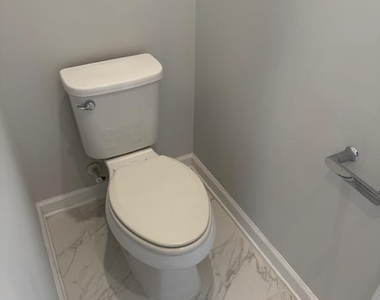 620 Leigh Way - Photo Thumbnail 9