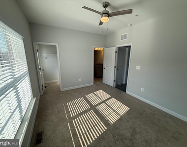 620 Leigh Way - Photo Thumbnail 4