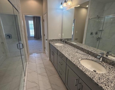 620 Leigh Way - Photo Thumbnail 11