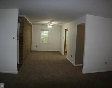 734 Quince Orchard Boulevard - Photo Thumbnail 4