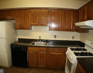 734 Quince Orchard Boulevard - Photo Thumbnail 12