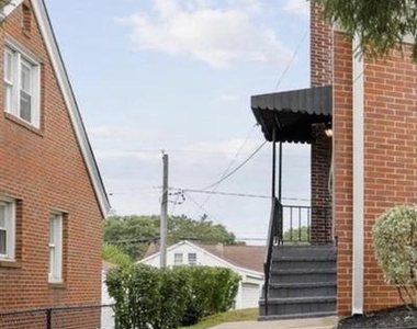 208 6th Avenue - Photo Thumbnail 5