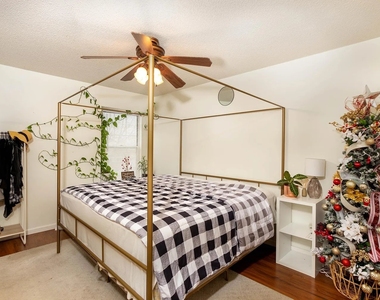 2120 Brittany Court - Photo Thumbnail 6