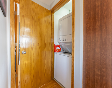 2805 N 75th Court - Photo Thumbnail 15