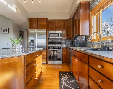 2805 N 75th Court - Photo Thumbnail 7
