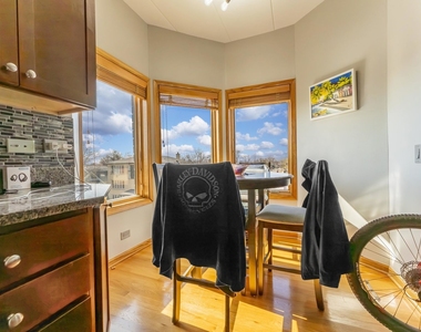2805 N 75th Court - Photo Thumbnail 8