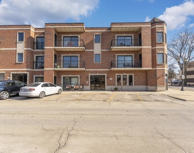 2805 N 75th Court - Photo Thumbnail 1