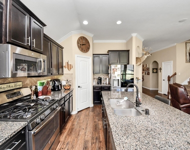 7502 Simpson Springs Lane - Photo Thumbnail 15