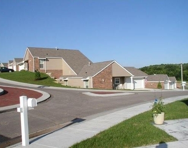 3600 Sw Gage Blvd - Photo Thumbnail 3