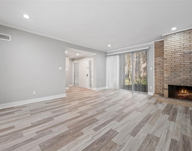 2113 Lake Village Drive - Photo Thumbnail 4